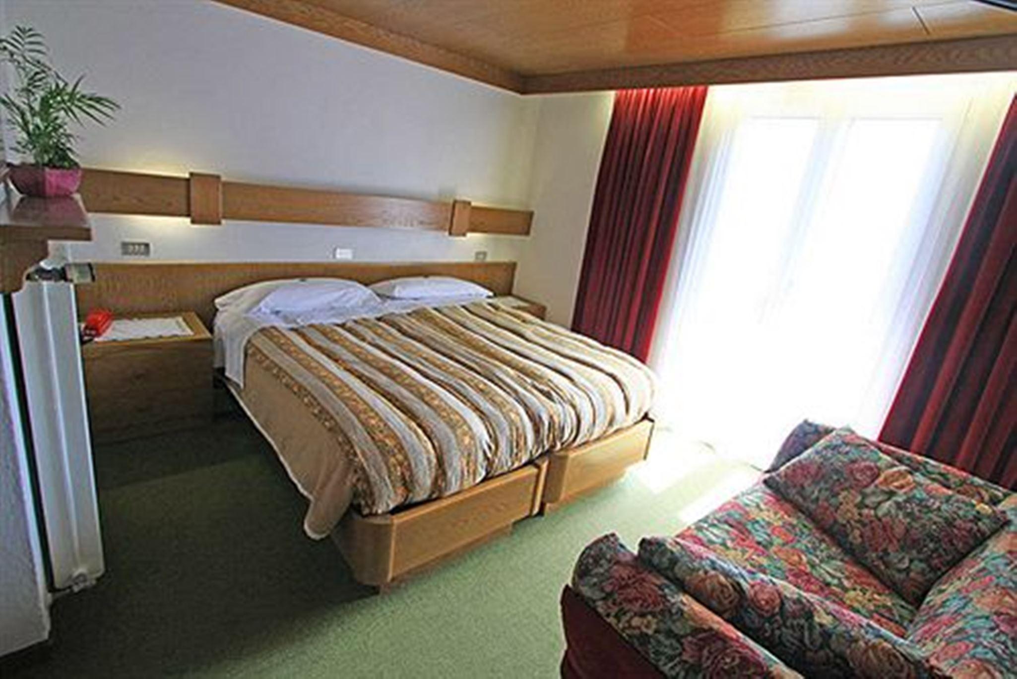 Gh Hotel Monzoni Pozza di Fassa Exteriér fotografie