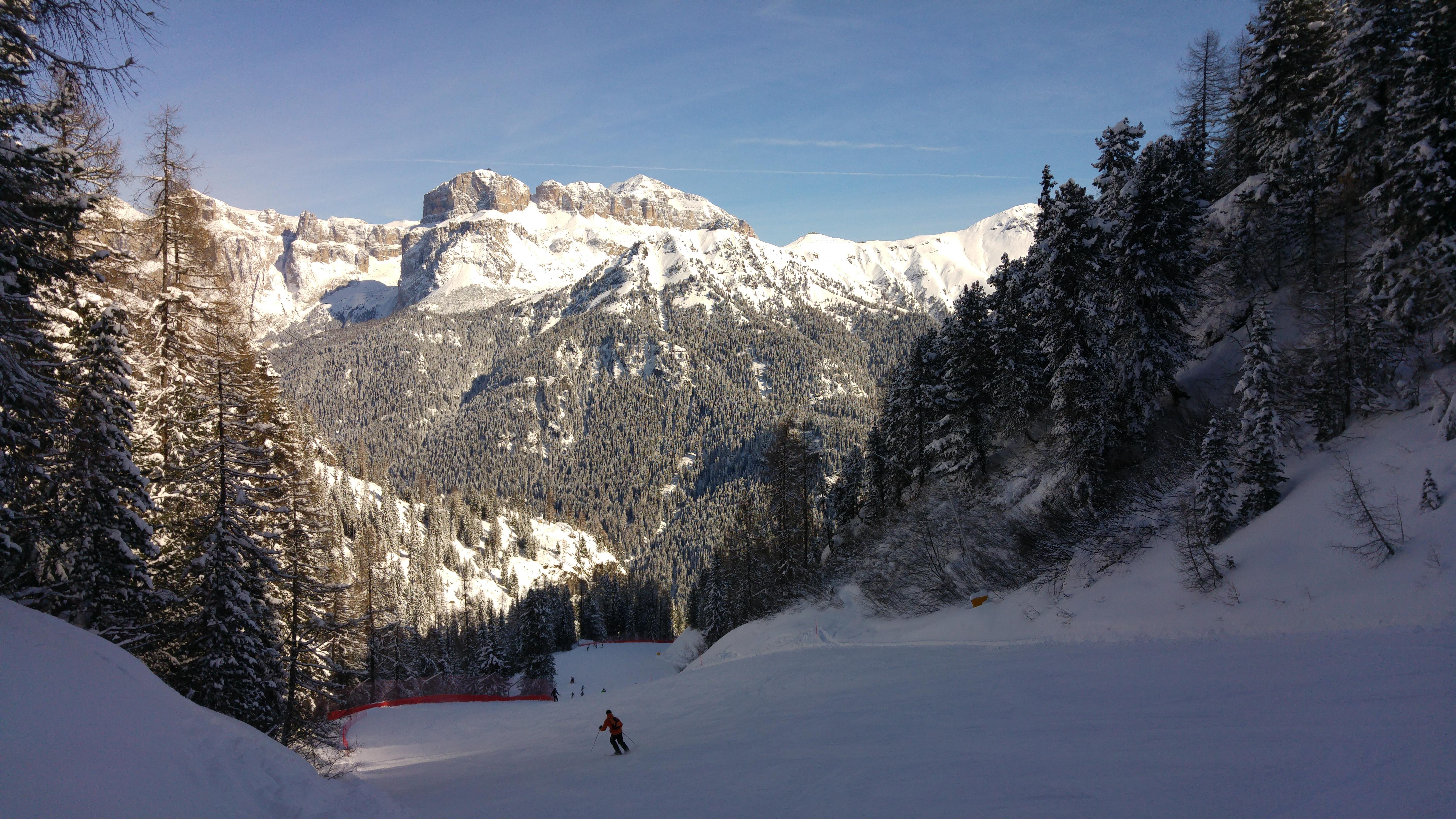 Gh Hotel Monzoni Pozza di Fassa Exteriér fotografie