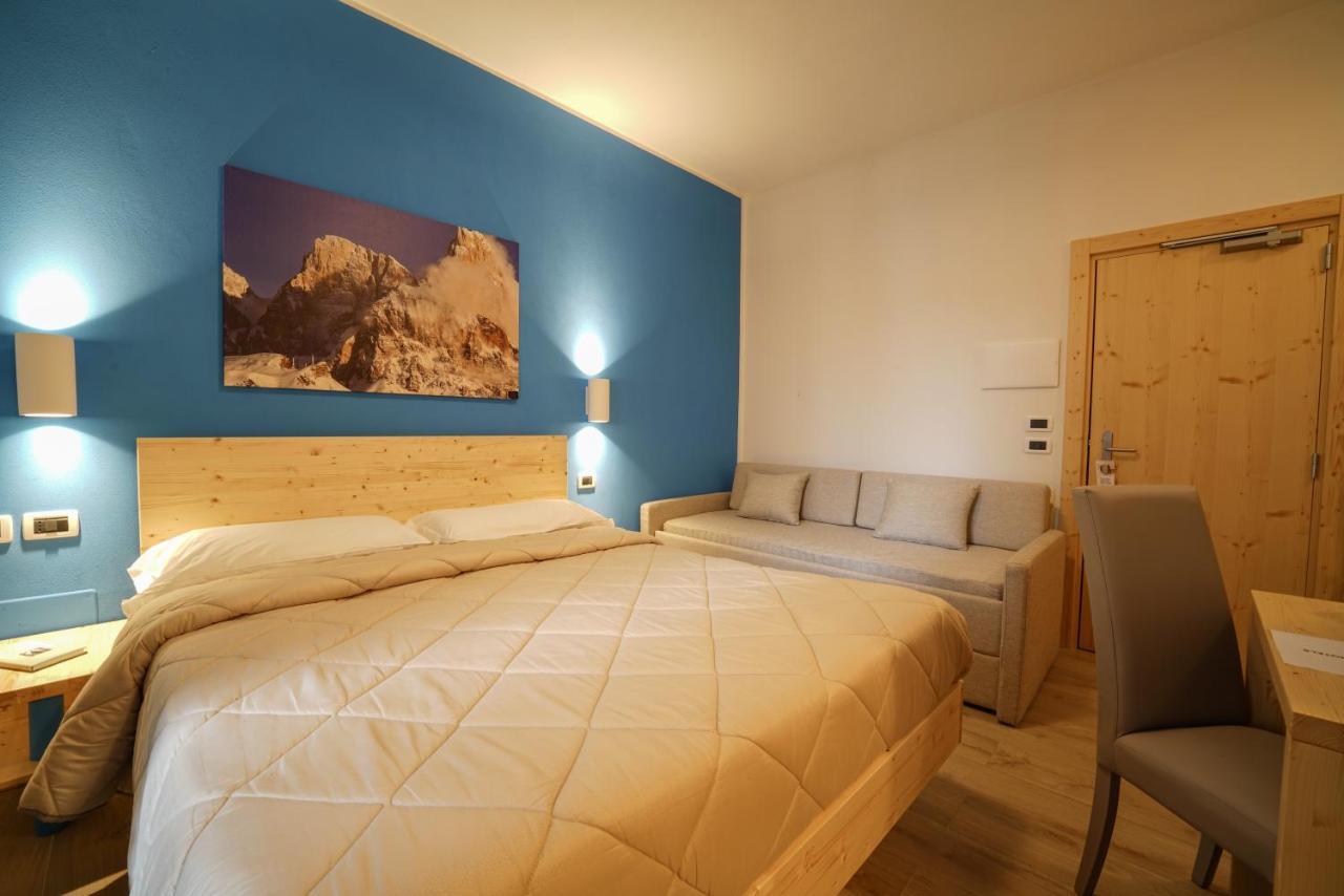 Gh Hotel Monzoni Pozza di Fassa Exteriér fotografie